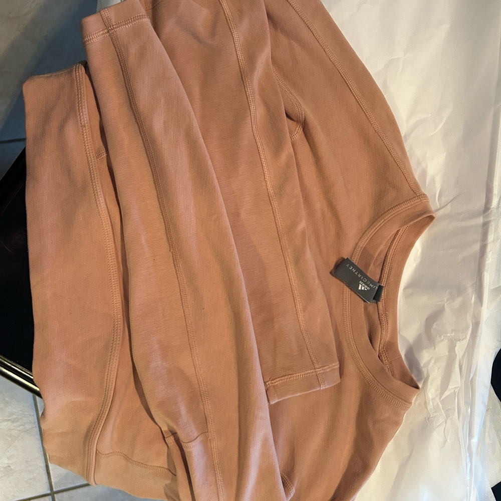 Stella McCartney for Adidas.  Size large crop top. Open back. - Picture 8 of 8
